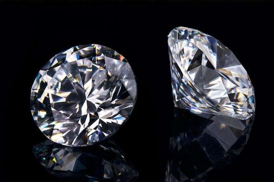 Come scegliere un diamante da investimento: le 4C. Carat, color, clarity e cut