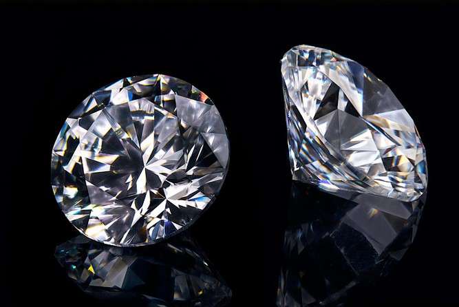 Come scegliere un diamante da investimento: le 4C. Carat, color, clarity e cut